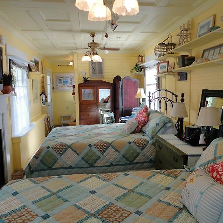 The Captain'S Stay (Adults Only) New Bern Eksteriør bilde
